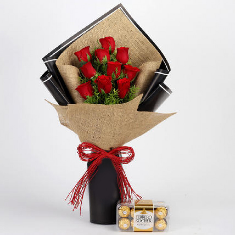 10 Red Roses & Ferrero Rocher Box
